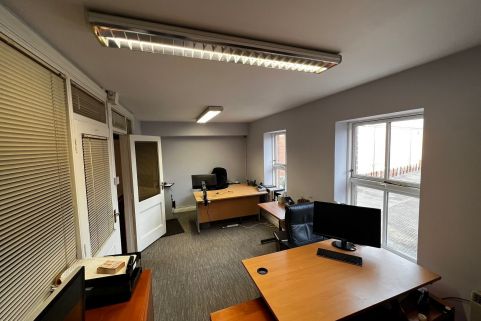 Temporary Office Space, Stillorgan Road, Stillorgan, Dublin, Ireland, DUB7017