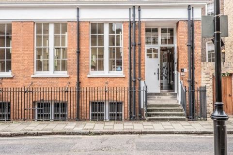 Rent Office, Woodbridge Street, Clerkenwell, London, United Kingdom, LON7539